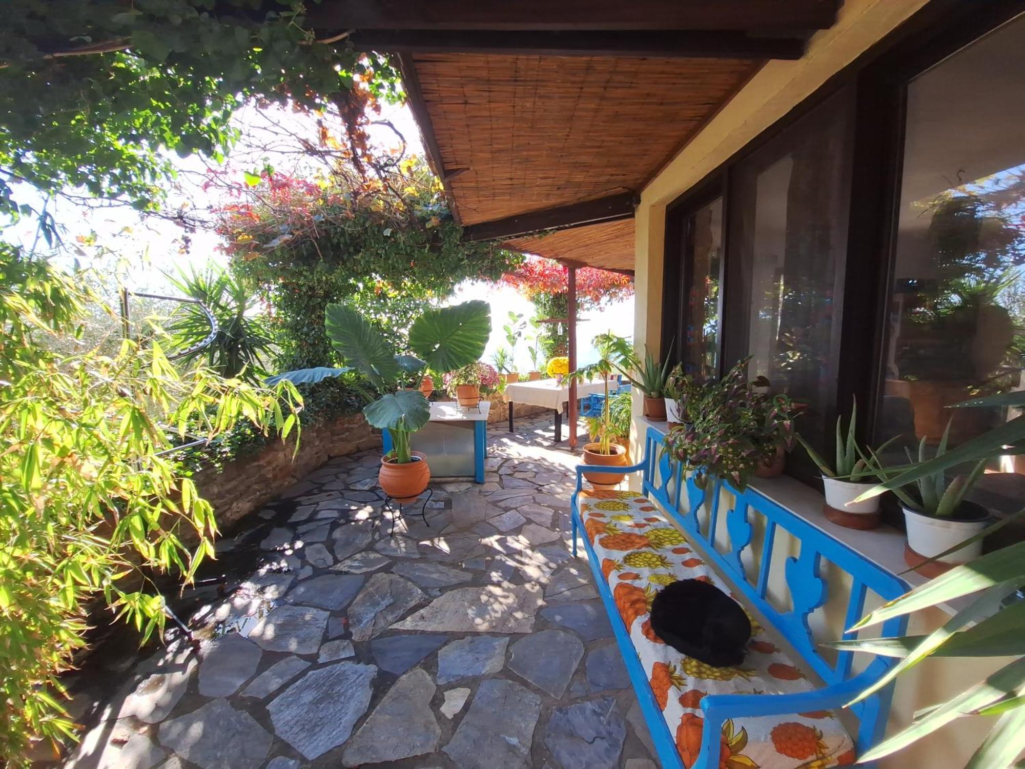 The Place By The Sun Milína Exterior foto