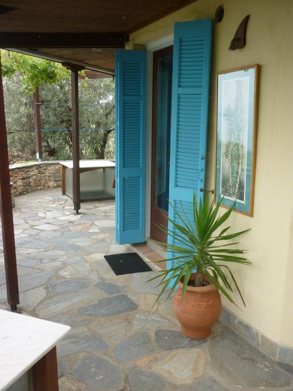 The Place By The Sun Milína Exterior foto